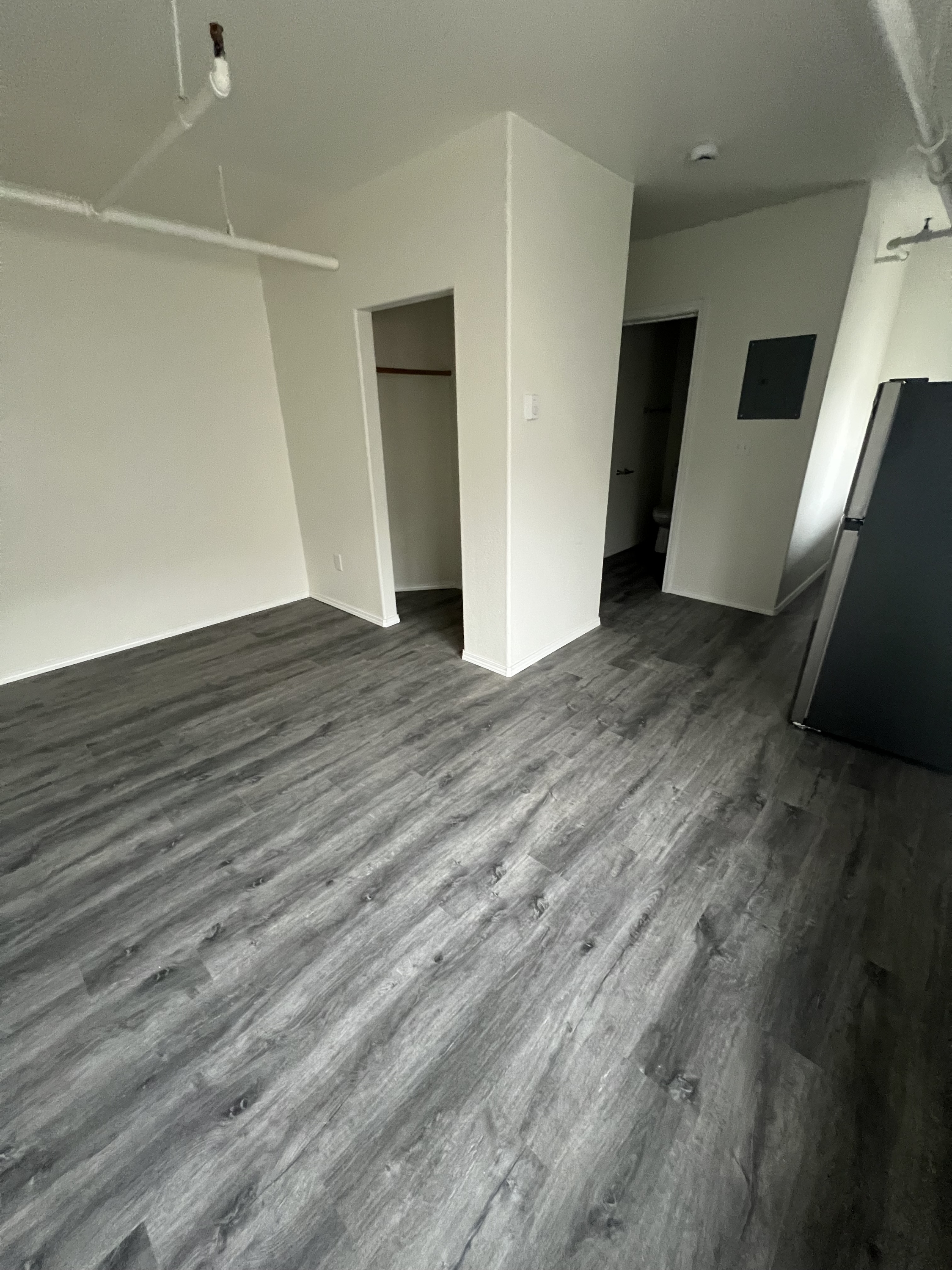 411 Mission Street - 303